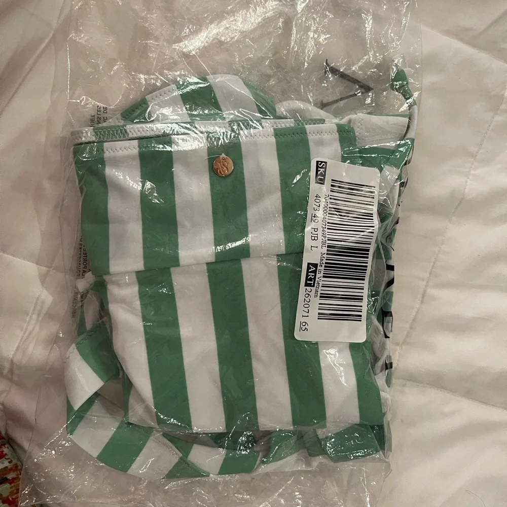 Victoria’s Secret bikini with green and white stripes NWT Size M - Picture 8 of 10